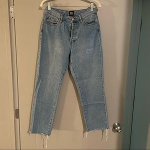 BDG Slim Straight Jeans. Women’s size 28.